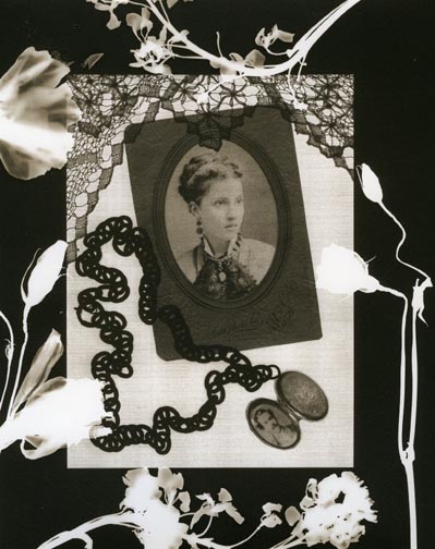 Willie Anne Wright, Lady with a Locket (2009)
